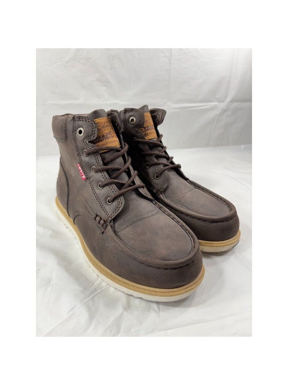 Levis 501 Boots  Brown Size 6